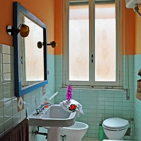 Apartment House Lo Scoglio *
