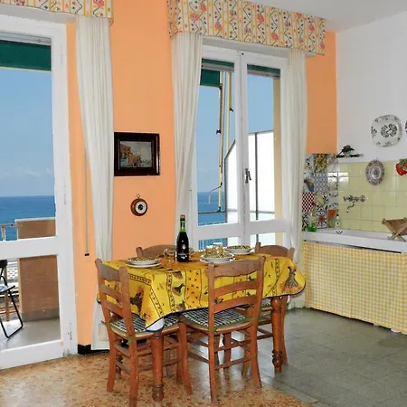 House Lo Scoglio Cavi di Lavagna